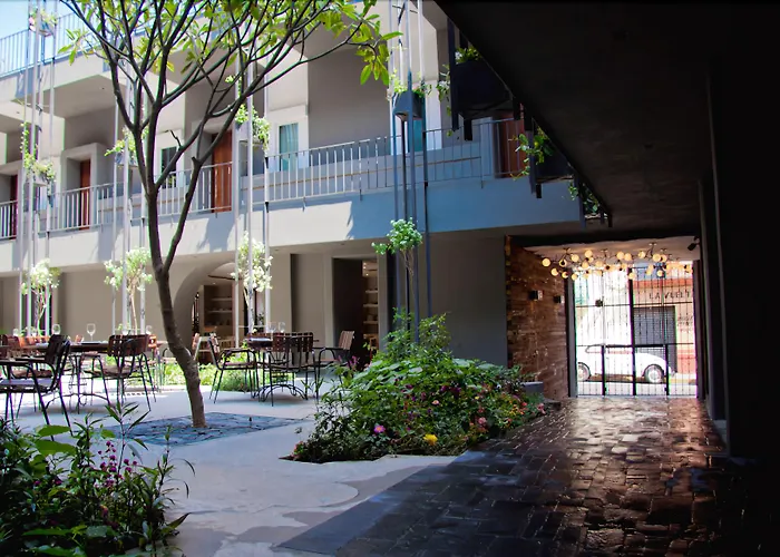 Flor De Mayo Hotel & Restaurant (Adults Only)